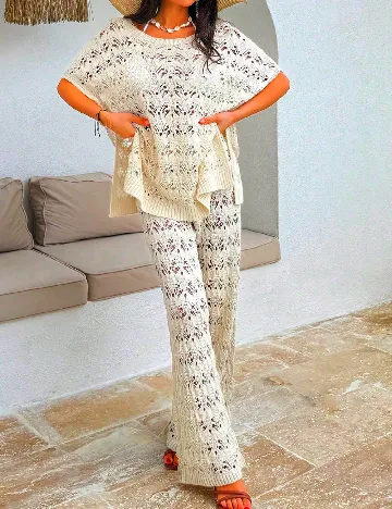 Compleu De Plaja SHEIN, crem