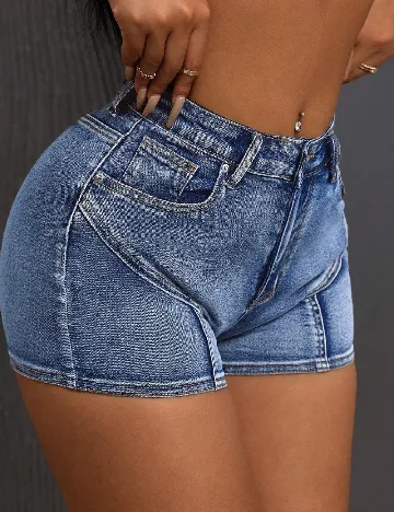 Pantaloni scurti SHEIN, albastru