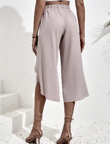 Pantaloni trei sferturi SHEIN, gri