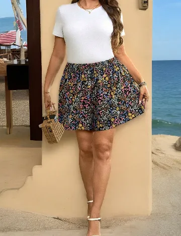 Pantaloni scurti SHEIN CURVE, floral print