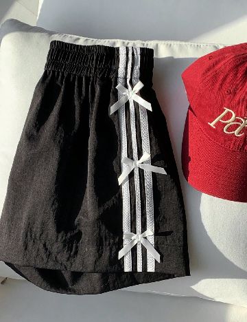 Pantaloni scurti SHEIN CURVE, negru