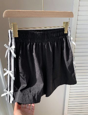 Pantaloni scurti SHEIN CURVE, negru