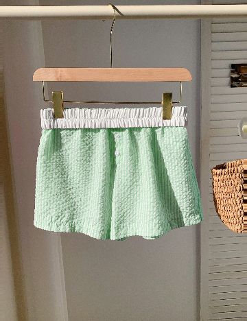 Pantaloni scurti SHEIN, verde