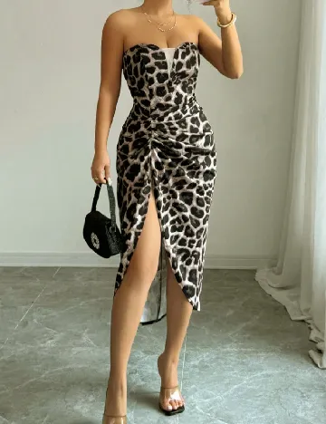 Rochie medie SHEIN, animal print