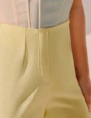 Pantaloni SHEIN, galben