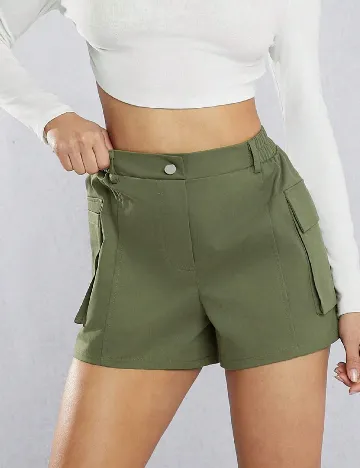 Pantaloni scurti SHEIN, verde