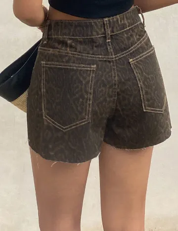 Pantaloni scurti Livesso, animal print