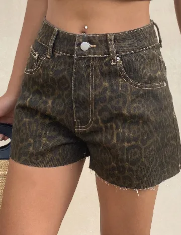 Pantaloni scurti Livesso, animal print