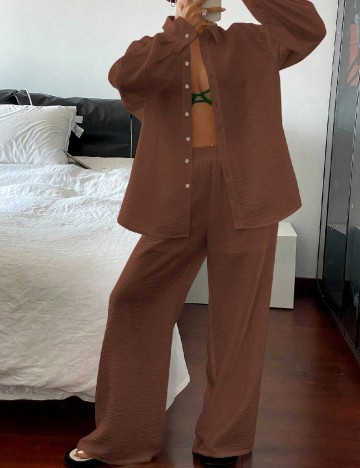 Compleu Livesso, maro