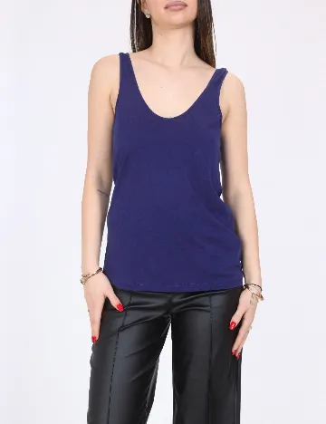 Maiou Zara, albastru