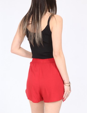 Pantaloni scurti Pull&Bear, rosu