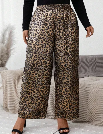 Pantaloni SHEIN CURVE, animal print
