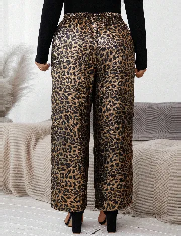 Pantaloni SHEIN CURVE, animal print
