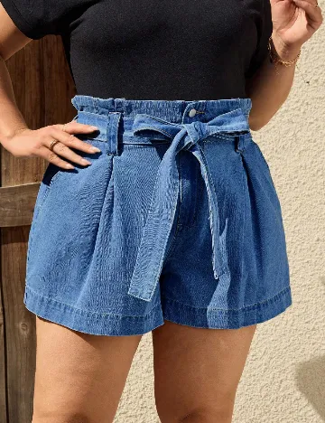 Pantaloni scurti SHEIN CURVE, albastru