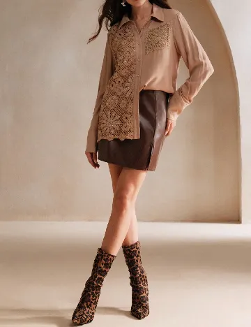 Camasa Anewsta, maro