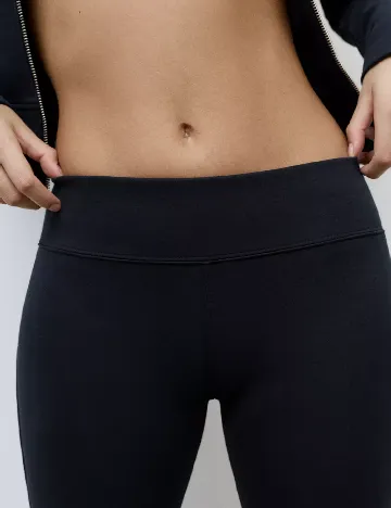 Pantaloni Pull&Bear, bleumarin inchis