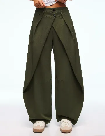 Pantaloni Bershka, verde