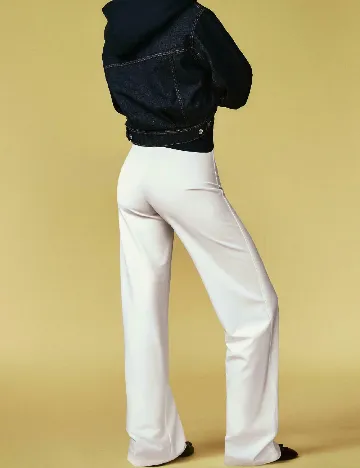 Pantaloni Bershka, alb