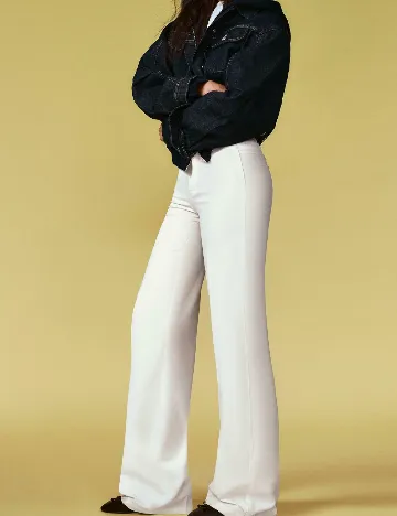 Pantaloni Bershka, alb