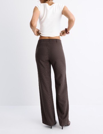 Pantaloni Stradivarius, maro