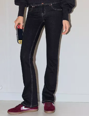 Blugi Bershka, bleumarin inchis