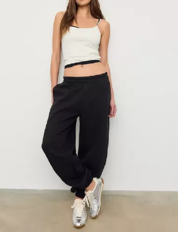 Pantaloni Stradivarius, negru