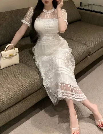 Rochie medie Dazy, alb