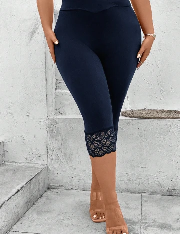 Pantaloni trei sferturi Emery Rose Curve, bleumarin