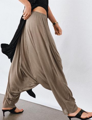 Pantaloni Zara, maro