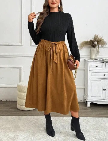 Rochie medie SHEIN CURVE, maro/negru