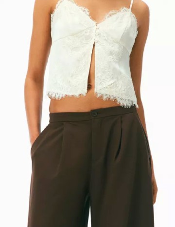 Top Stradivarius, ecru