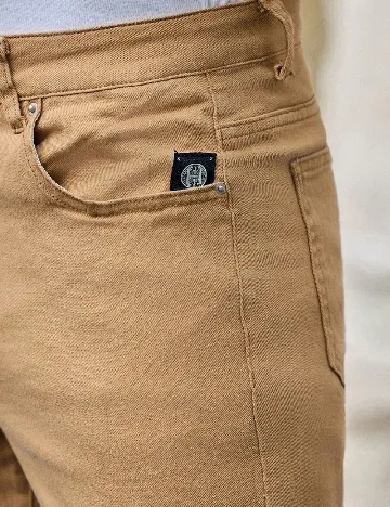 Pantaloni scurti SHEIN, maro