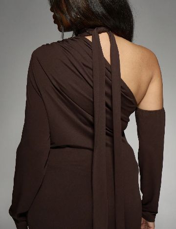 Rochie lunga MISSGUIDED Plus Size, maro