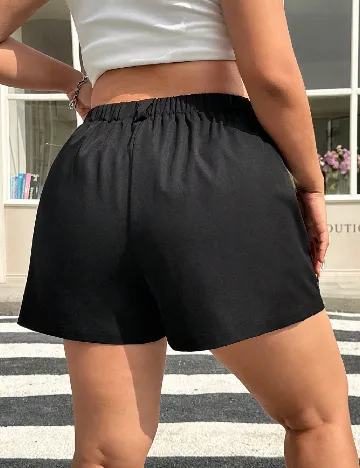 Pantaloni scurti SHEIN CURVE, negru