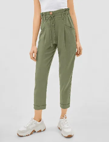 Pantaloni Bershka, verde