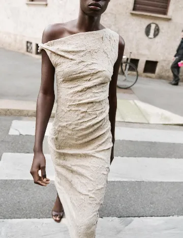 Rochie medie Zara, crem