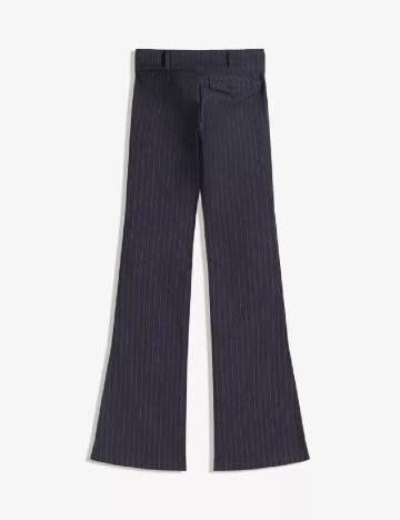 Pantaloni Bershka, bleumarin
