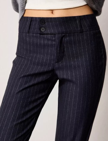 Pantaloni Bershka, bleumarin