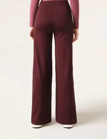 Pantaloni Calzedonia, visiniu