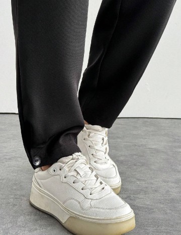 Pantaloni SHEIN, negru