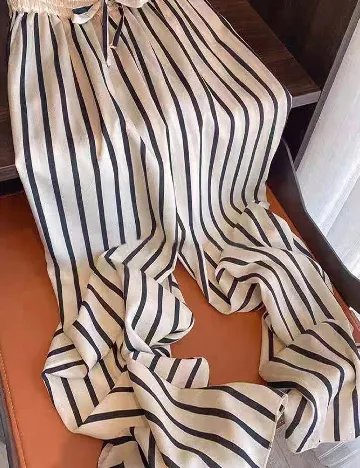 Pantaloni SHEIN, alb/albastru