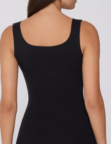 Maiou Tezenis, negru