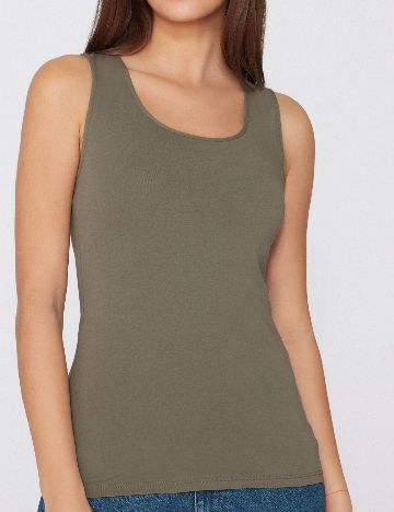 Maiou Tezenis, verde