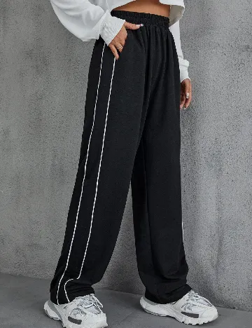 Pantaloni SHEIN, negru