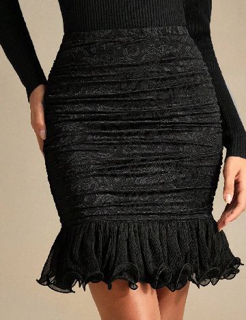 Fusta Anewsta, negru