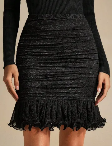 Fusta Anewsta, negru