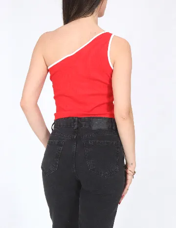 Top Zara, rosu