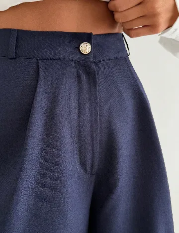 Pantaloni scurti SHEIN, bleumarin inchis