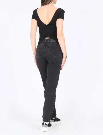Top Bershka, negru