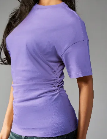 Tricou Missguided, mov